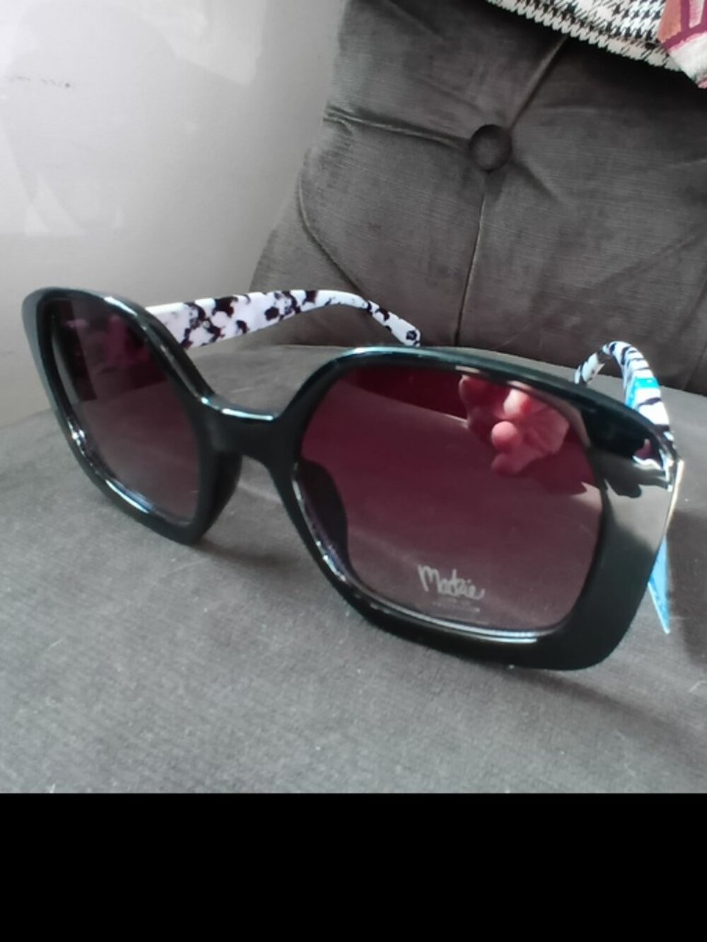 Bob Mackie Oversize Marble Pattern Sunglasses NWT